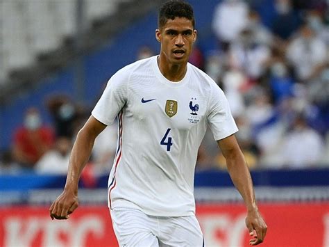 Manunited Holt Abwehr Ass Varane Von Real F R Bis Zu Millionen Euro