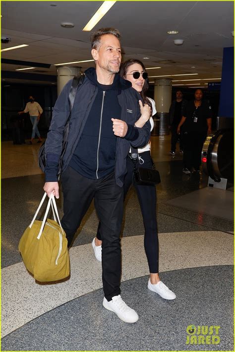 Ioan Gruffudd Fianc E Bianca Wallace Arrive Back In L A After