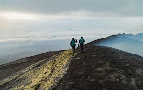 Mount Etna hiking tour from Syracuse | OutdoorTrip