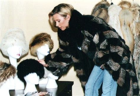 Pin By Sandra Huntington On Tracey Fur Coat Fur Fashion Coleman