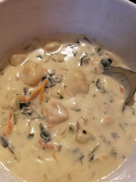 OLIVE GARDEN CHICKEN GNOCCHI SOUP - Homemade Recipes