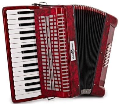 25+ Beginner Accordion Songs in 2025 (Best Ever)