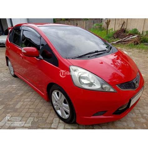 Mobil Honda Jazz Rs Merah Seken Siap Pakai Di Banyumas Tribun