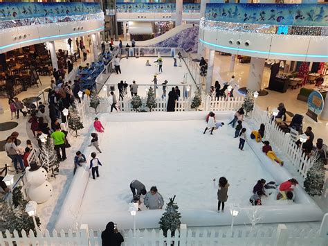 Seef Mall Creates Wintertime Magic with the ‘Seef Snow” Attraction