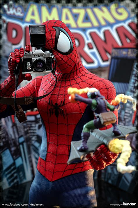 Hot Toys The Amazing Spiderman Comic Version Page Collector