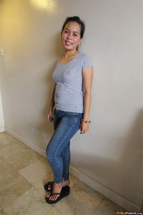 Brunette Filipina Hottie Mercy Shows Off Her Big Butt Wrapped In Jeans