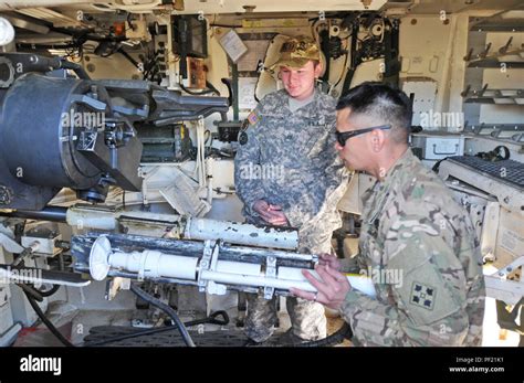 Soldaten Des 3 BATAILLON Zugeordnet 29 Field Artillery Regiment 3