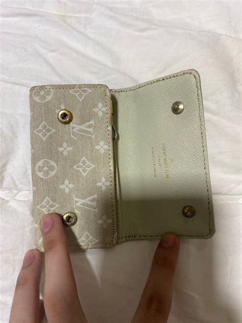 ORIGINAL LUIVITTON KEY WALLET on Carousell