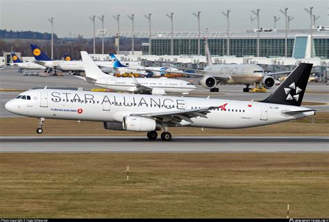 TC JRP Turkish Airlines Airbus A321 231 Photo By Hugo Schwarzer ID