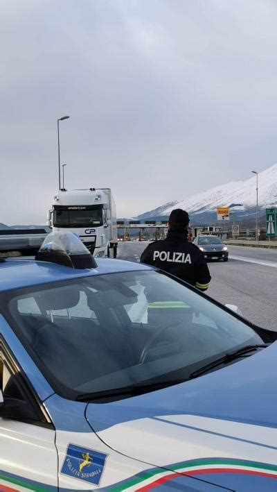 Torino Di Sangro Incidente Mortale In Autostrada A14 Camion Piomba