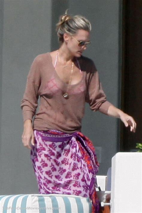 Molly Sims Fully Naked At Largest Celebrities Archive