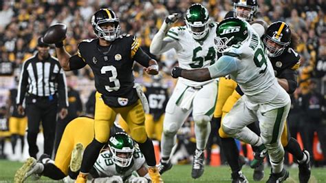 Russell Wilson Makes Pittsburgh Steelers History In Debut