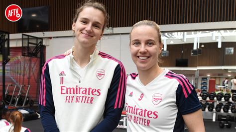 Beth Mead And Vivianne Miedema Look Well On The Way To Acl Recovery Aftv