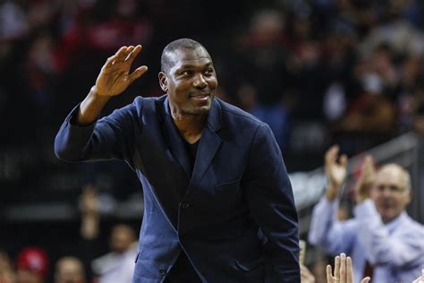 Hakeem Olajuwon reached his $300,000,000 net worth by cracking 25