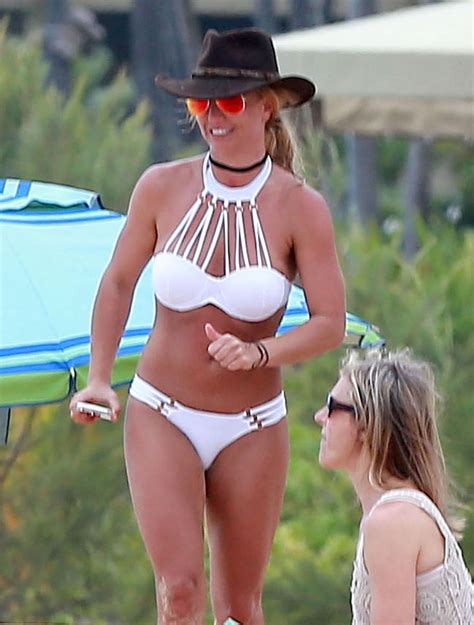 Britney Spears In Bikini Hawaii