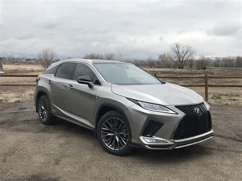 The 2021 Lexus RX 450h Is a Classy and Comfortable Crossover