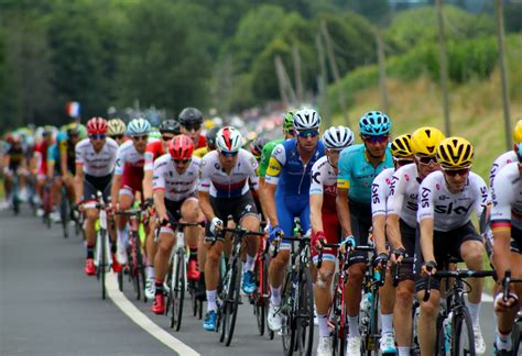 Top 10 Cycling Muscle Recovery Tips from Professional Racers | EVOQ.BIKE
