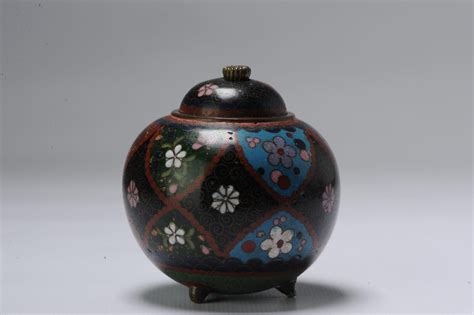 Lovely C Antique Meiji Period Japanese Koro Bronze Cloisonne For Sale