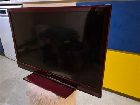 Sharp Aquos 32 Inch LCD Colour TV TV Home Appliances TV