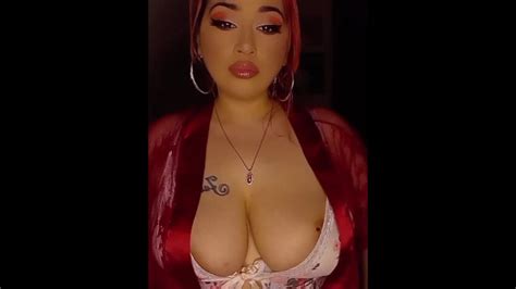 MILF GEFÜHL AUF IHRER BRUST Pornhub