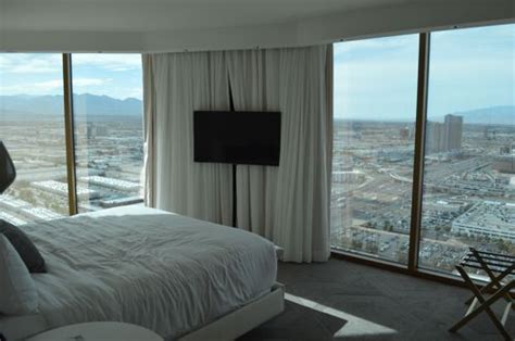 Delano Las Vegas Review: King Suite - Accroya