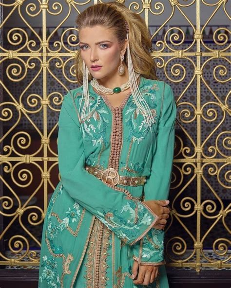 Pin by Mary on Caftan Marocain القفطان المغربي Moroccan dress