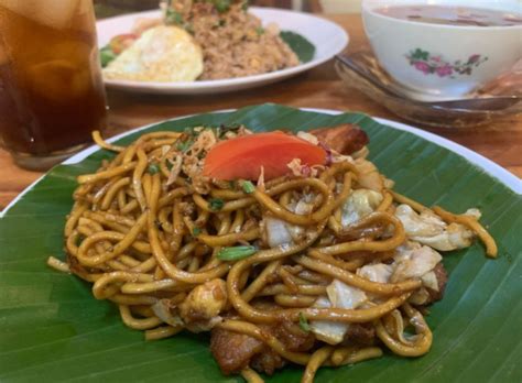 7 Tempat Makan Bakmi Jawa Enak Di Bandung Yang Harus Dicoba Bolu Susu