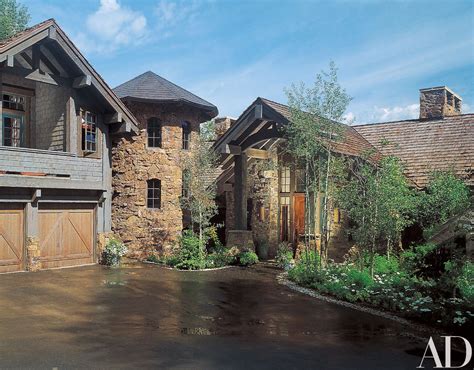 Kelsey Grammer’s Rustic Vacation Home in Colorado | Architectural Digest