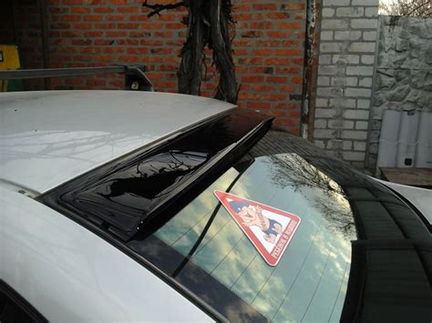 спойлер заднего стекла — Lada Калина седан, 1,6 л, 2007 года ...