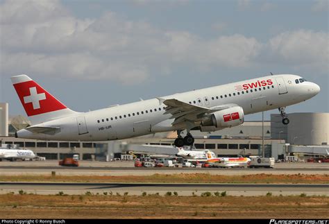 HB IJR Swiss Airbus A320 214 Photo By Ronny Busch ID 199803