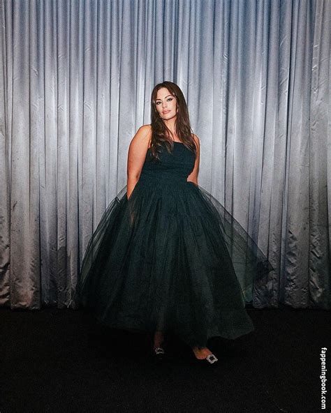 Ashley Graham AshleyGraham Nude OnlyFans Leaks Fappening Page FappeningBook