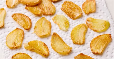 Extra Crispy Homemade Garlic Chips - Nurtured Homes