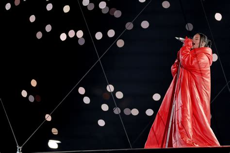 Rihanna honors André Leon Talley with Super Bowl 2023 halftime look