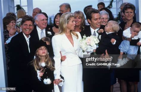 24 Billy Joel Christie Brinkley Wedding Stock Photos, High-Res Pictures ...