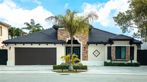 Roofing Materials in Florida: Cost, Durability, and More! | Classic Roofing