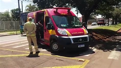 Motociclista fica ferido em colisão BMW na rotatória da Rua Manaus