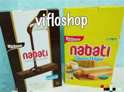 Richeese Nabati Wafer Keju Richoco Wafer Coklat Box 20 X 8 Gr