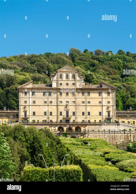 Villa aldobrandini frascati hi-res stock photography and images - Alamy