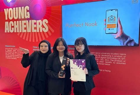 IACT College: Experiential Learning for Real-World Success - BAC Education