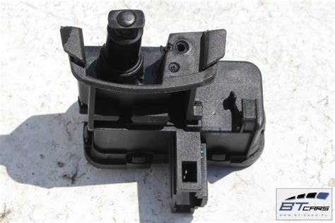 VW SKODA SEAT SILNICZEK KLAPKI WLEWU 7P0810773 7P0810773A 7P0810773B