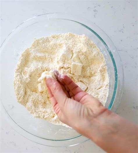 The Rubbing-In Method in Baking | Everything you need to know