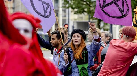 Schooltv Wat Is Extinction Rebellion Story Over Een Vreedzame