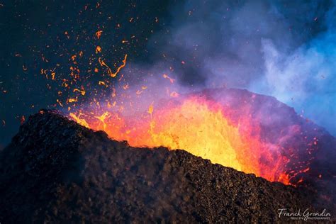 volcan. Réunion. Mountains, Natural Landmarks, Nature, Travel ...