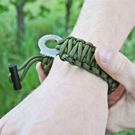 8 Best Paracord Survival Bracelets Accessories Paracord Planet