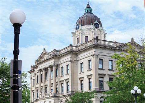 Warmest and Coldest Februaries in McLean County, Illinois History | Stacker