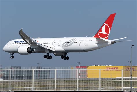 TC LLK Turkish Airlines Boeing 787 9 Dreamliner Photo by Ege Güler ID