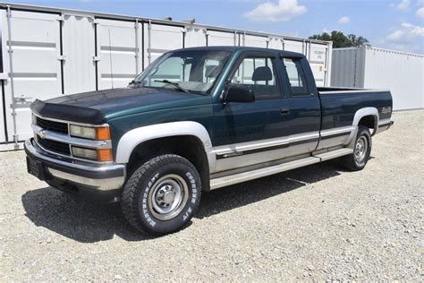 1996 CHEVROLET SILVERADO 2500 22648 | Live and Online Auctions on HiBid.com