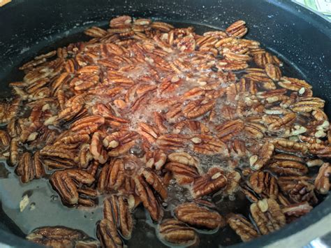 Easy 4 Ingredient Stovetop Vegan Candied Pecans