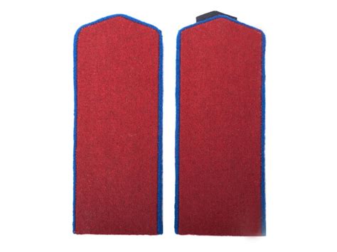 Красные погоны синий кант