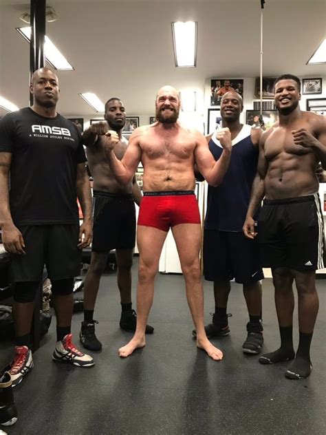 Tyson Fury shows off incredible weight loss ahead of Deontay Wilder fight - Mirror Online